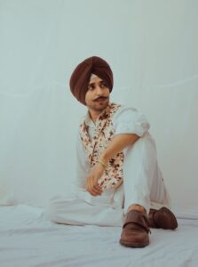 a sikh man wearing a turban