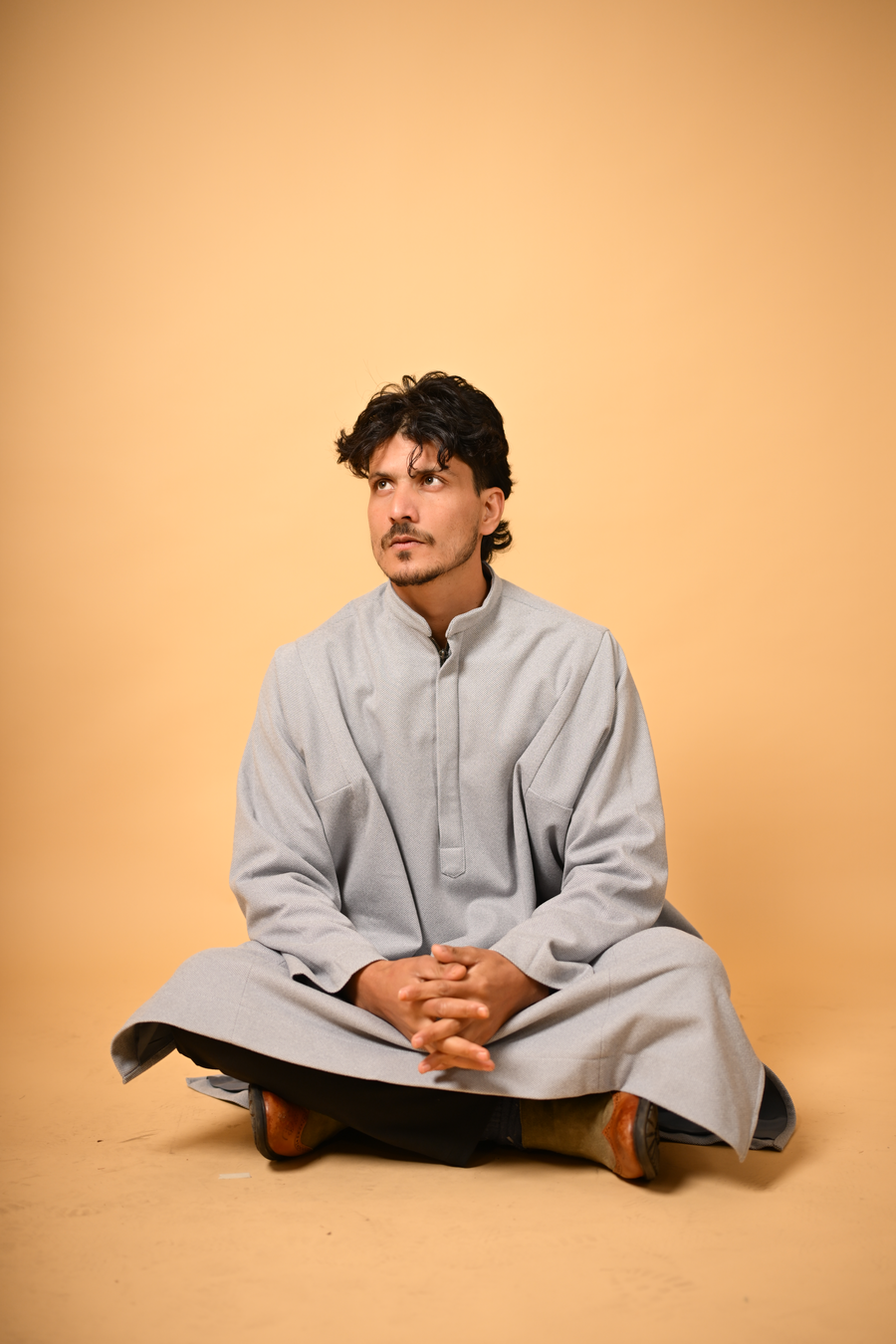 Simple kashmiri pherans , firnas,