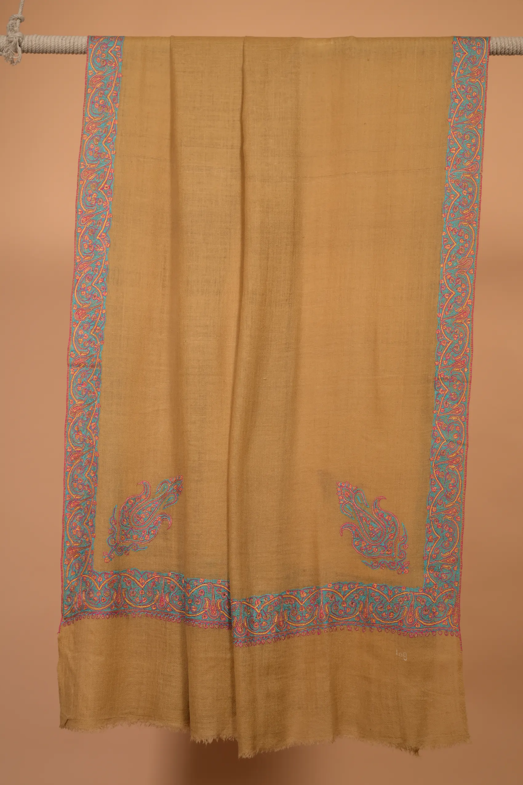 kashmiri pashmina shawl
