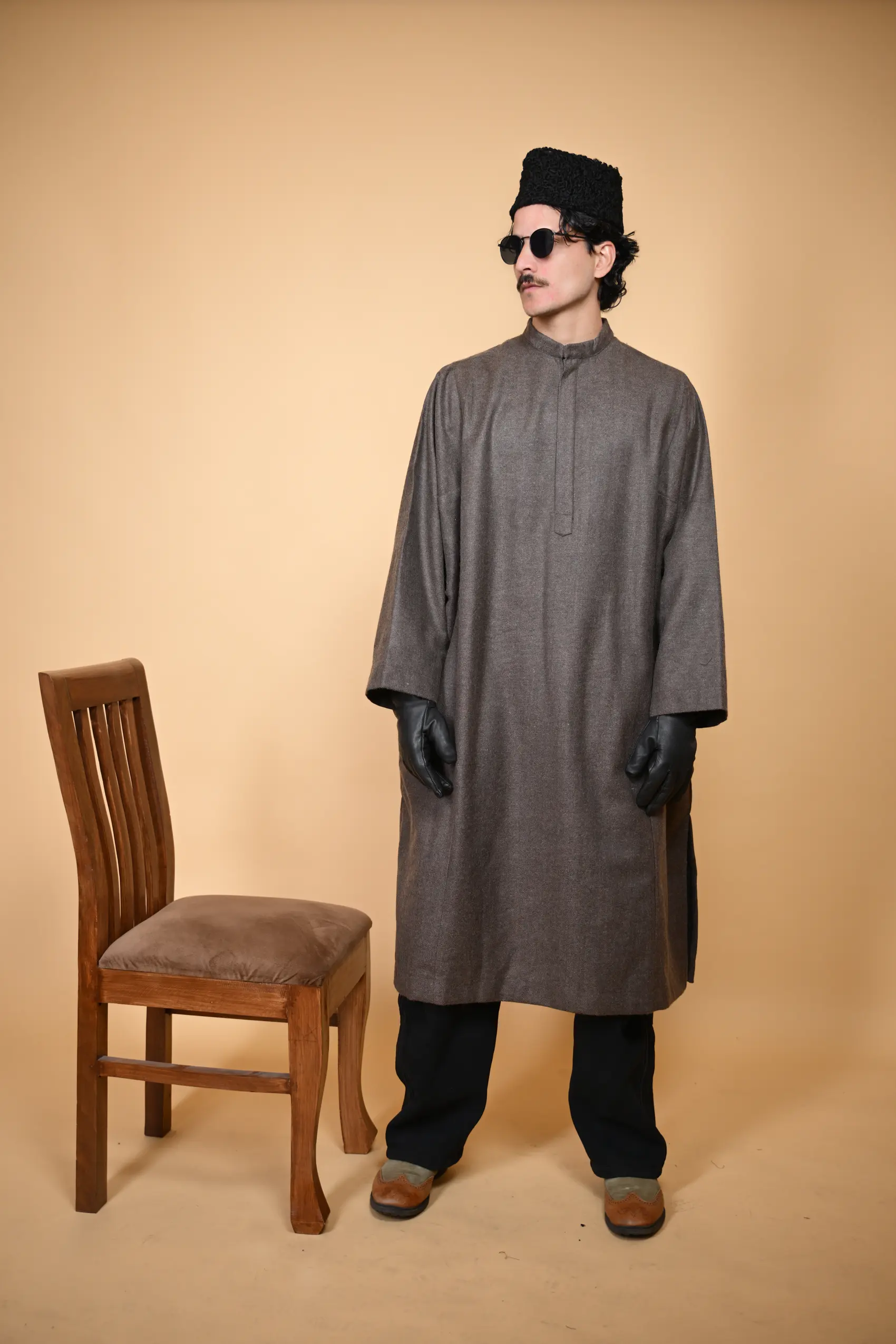 Greige Lined Pheran For Men - Image 2