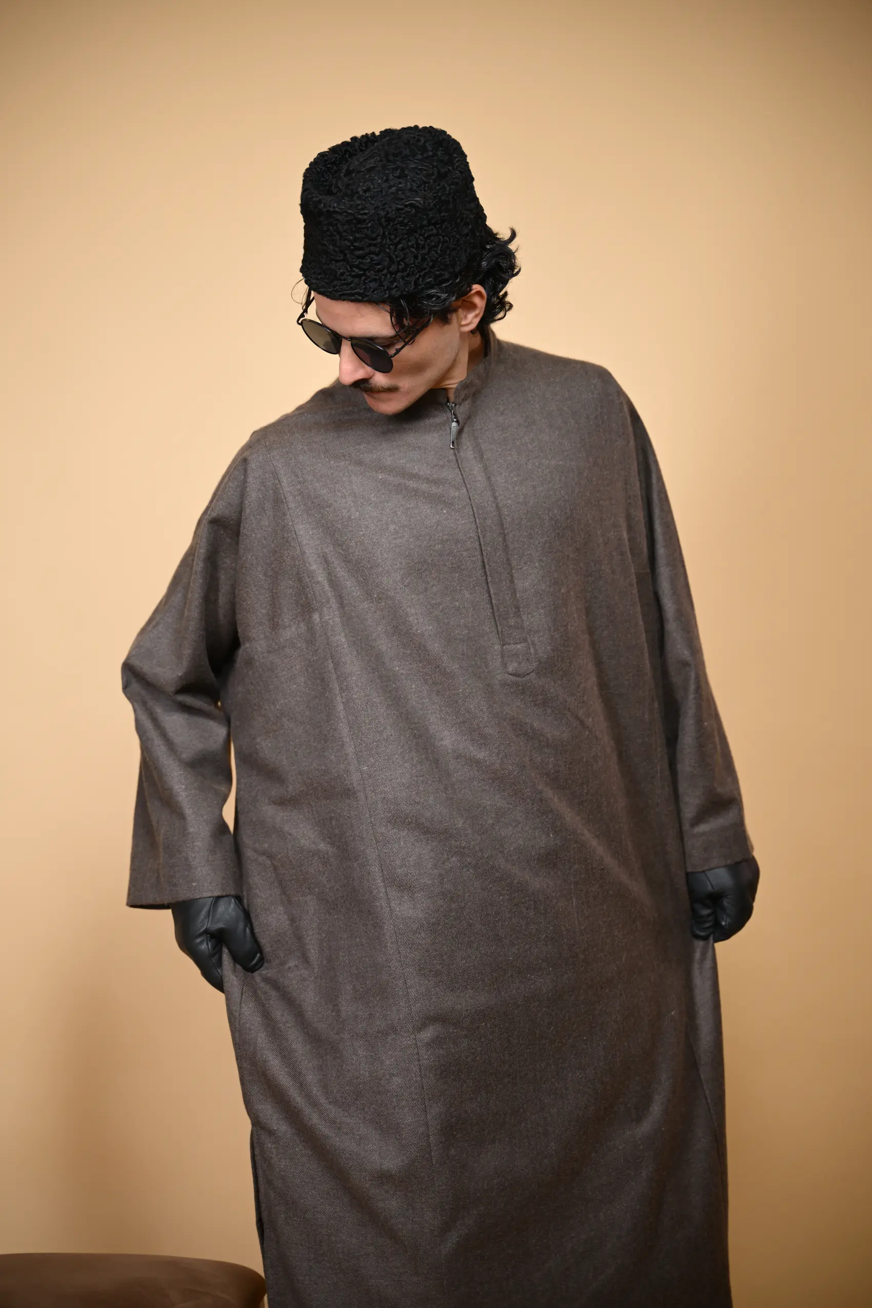 Greige Lined Pheran For Men - Image 5