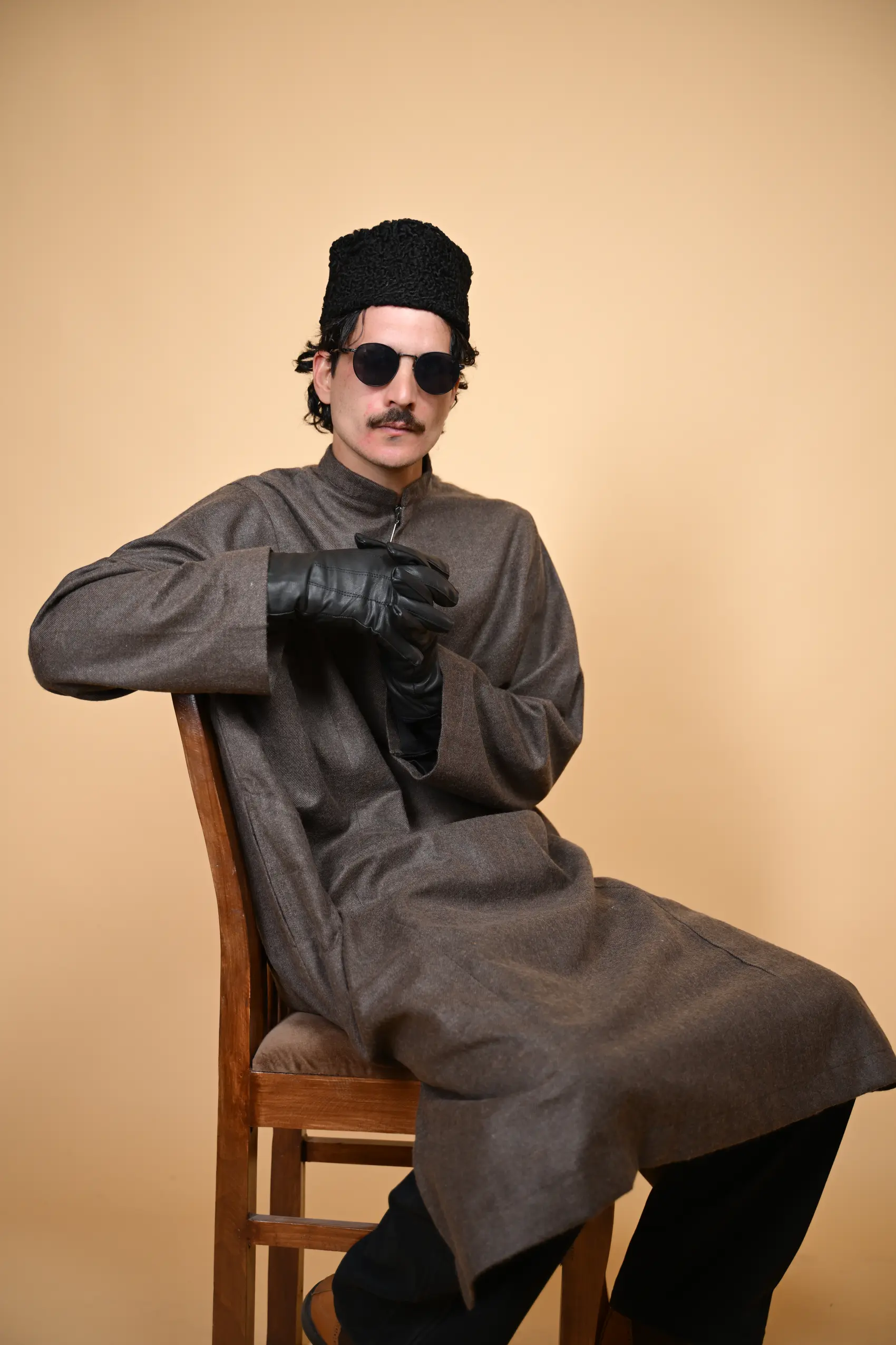 Greige Lined Pheran For Men - Image 6