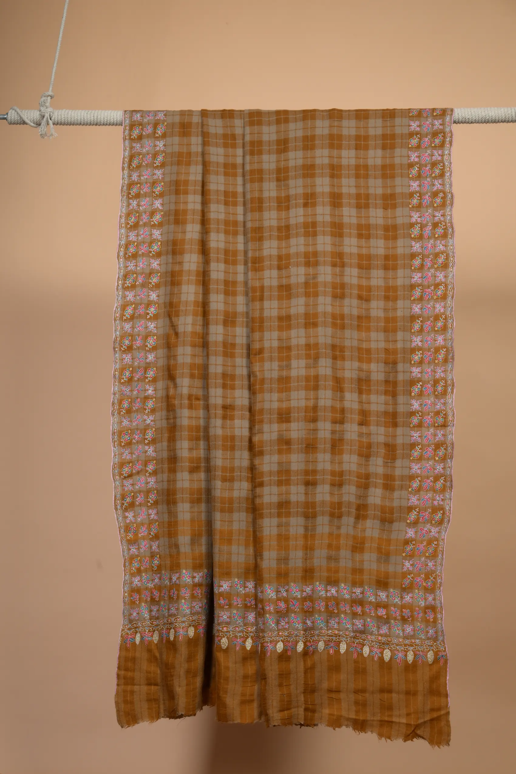kashmiri pashmina shawl