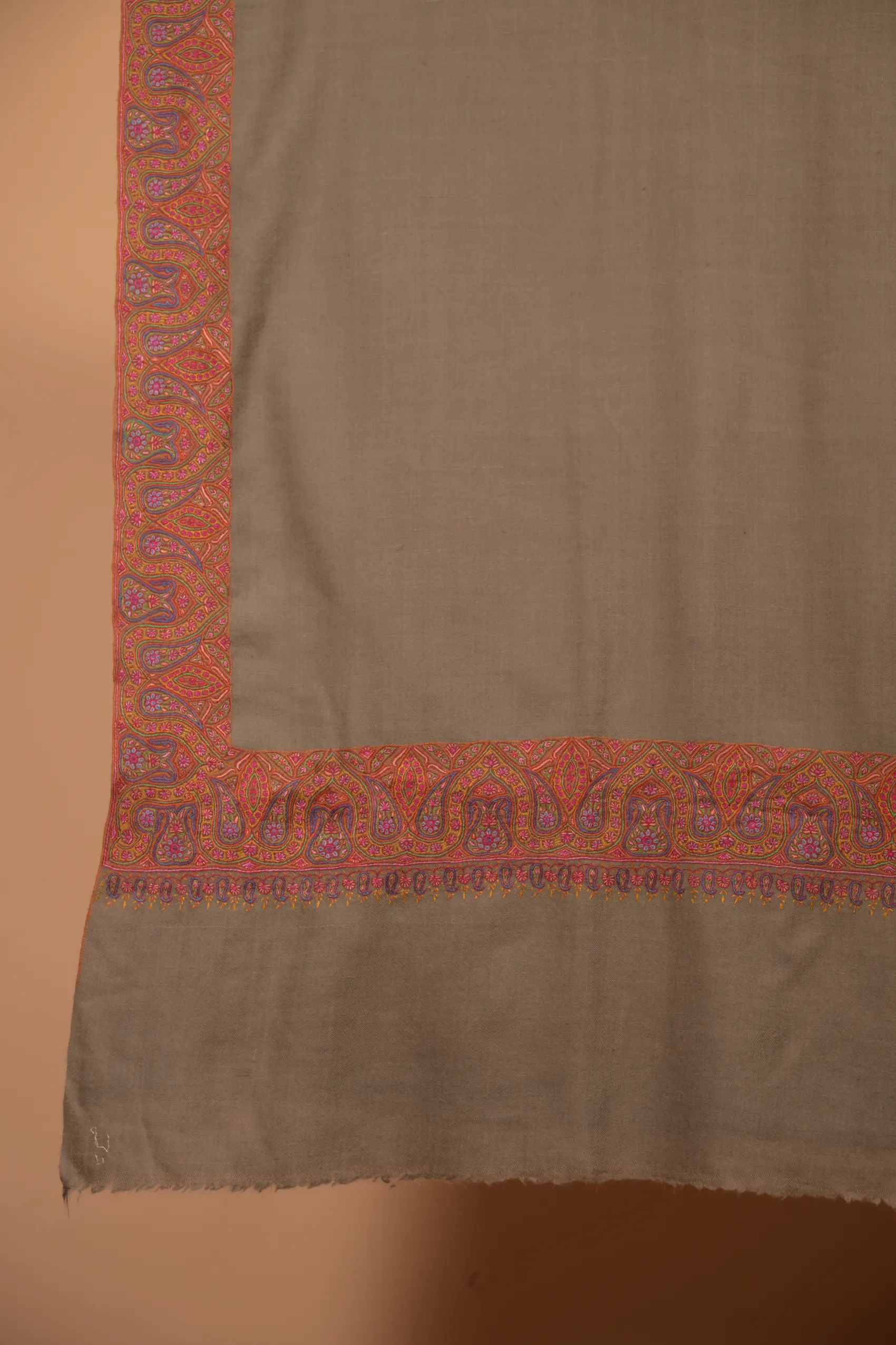 kashmiri pashmina shawl