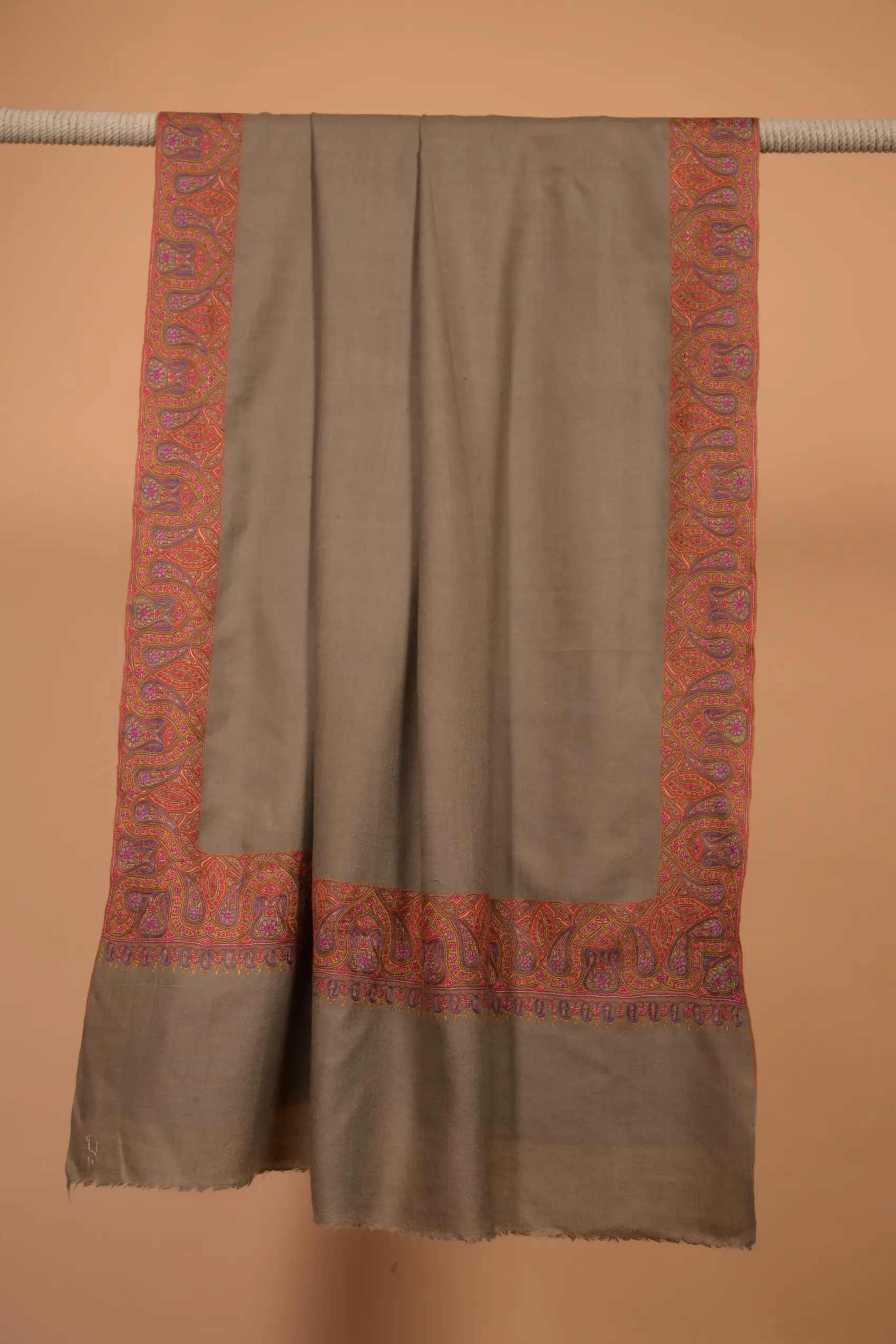 kashmiri pashmina shawl