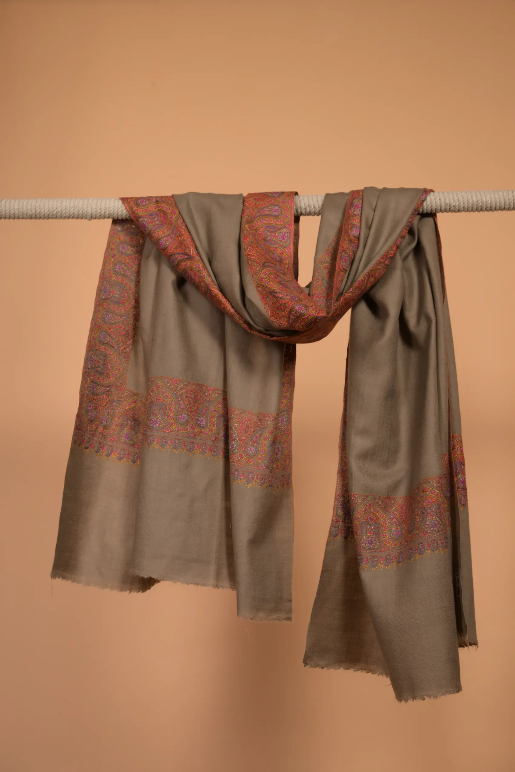 kashmiri pashmina shawl