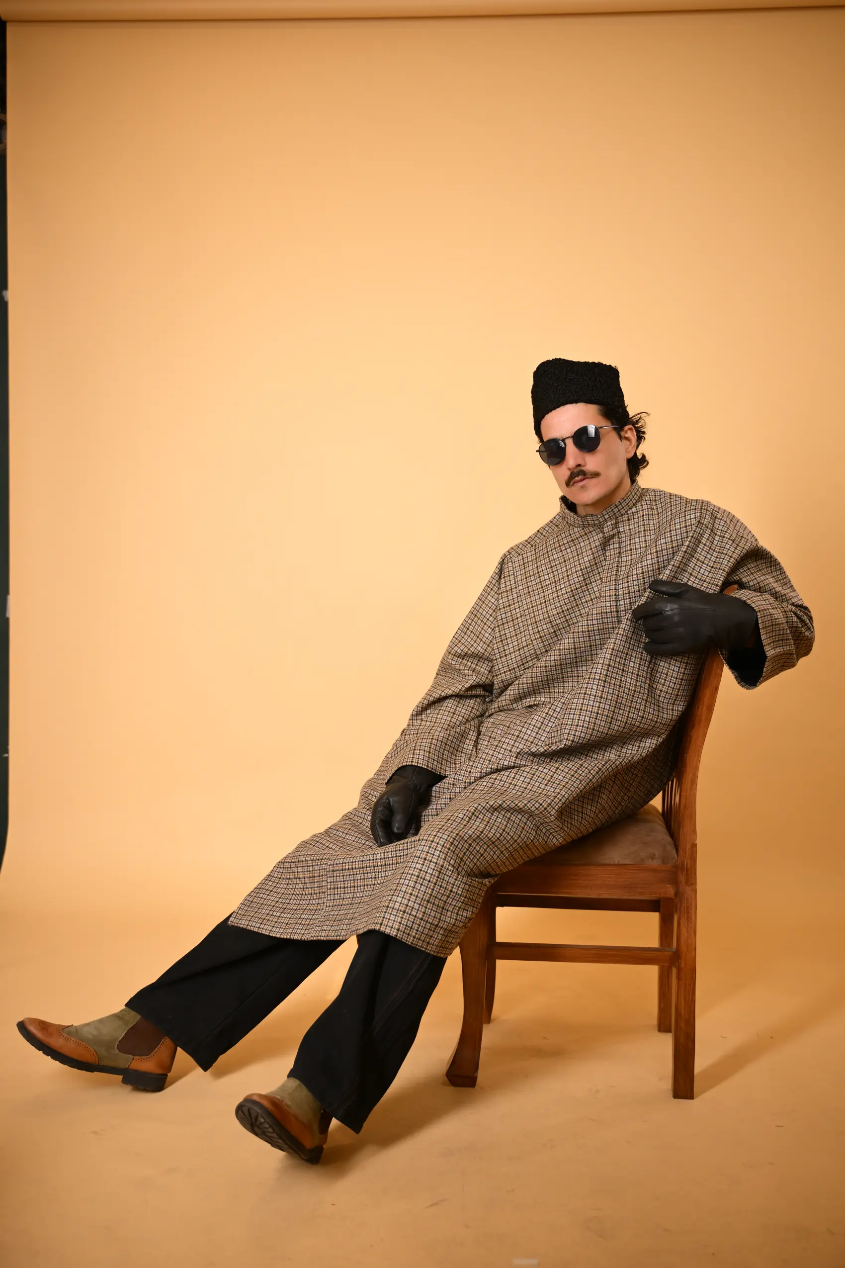 Gun Club Check Pheran For Men - Image 4