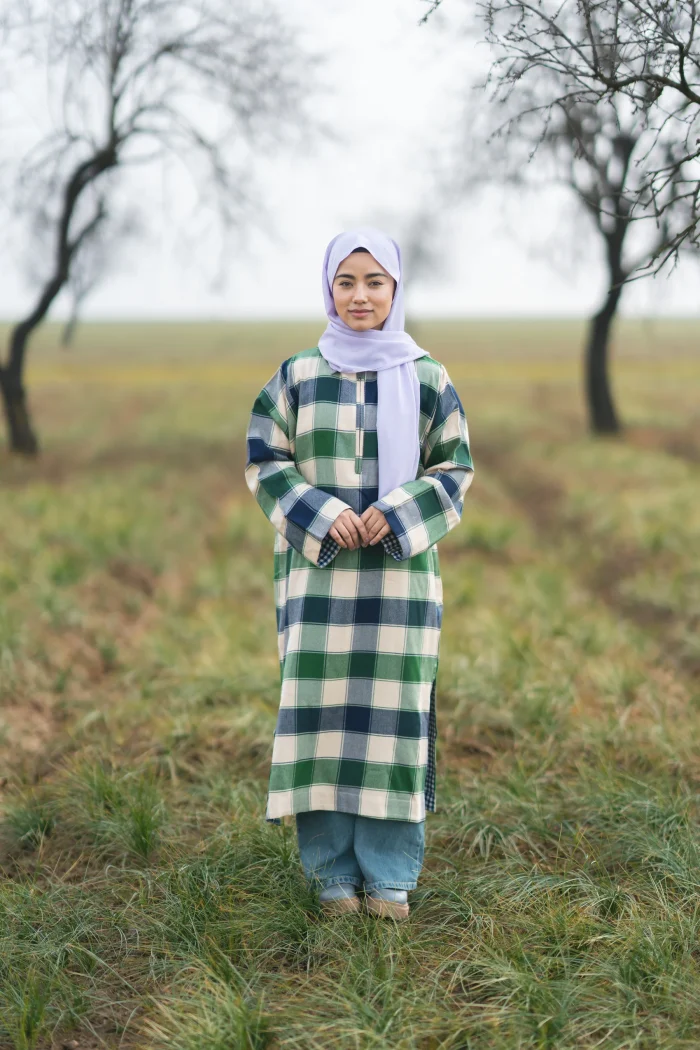 green Kashmiri pheran