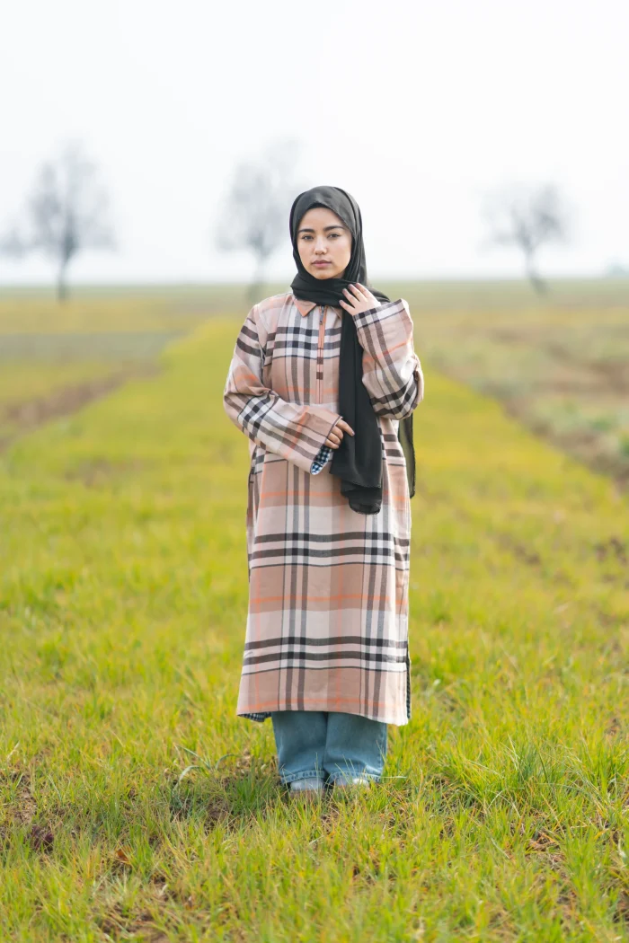 light kashmiri feran for girls